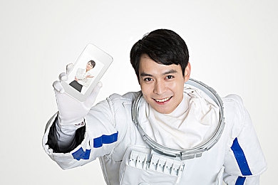色鬼app｜社交应用新风波，低俗内容引发家长忧虑-1
