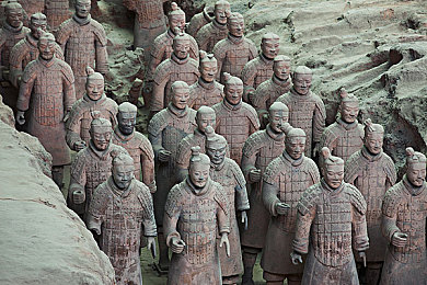 猥琐摄影师sm捆绑裸体女国模｜摄影师争议引发模特权益保护热潮-2