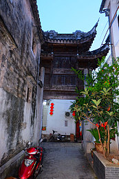 打扑克又疼又叫直播软件下载安装｜“打扑克又疼又叫”直播软件：年轻人的娱乐新宠，互动新风向