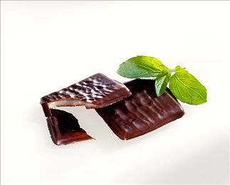 撒尿凸轮小便｜科技革新，小便器变身未来科幻体验